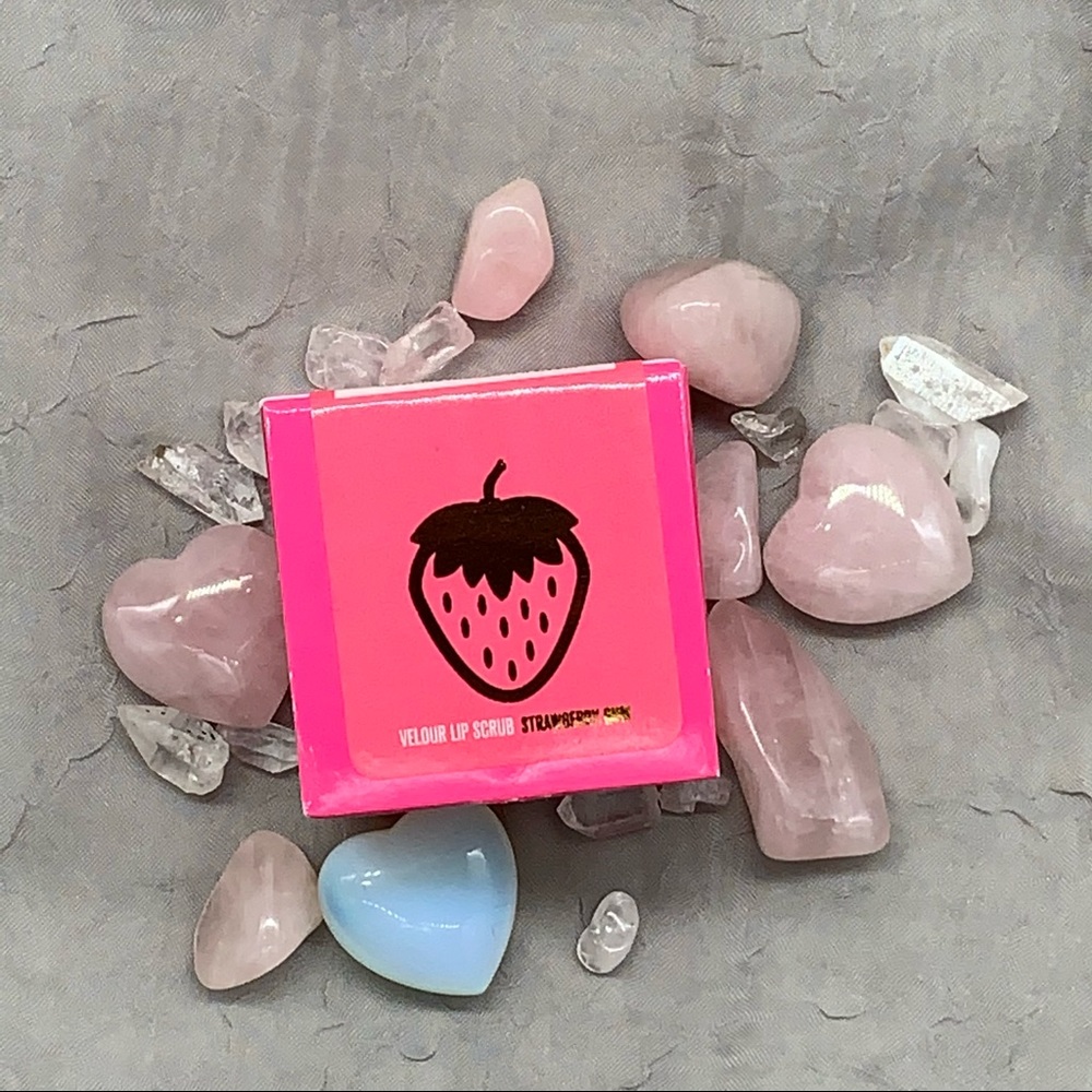 Brand New!! Jeffree Star Strawberry Gum Lip Scrub